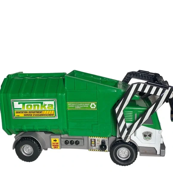 TONKA Sanitation Department Service D’Assainissement Truck #8496 Green Kids  Toy
